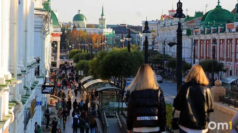 21 июня Пешеходный Любинский в Омске станет открытой театральной площадкой: спектакли, перформансы и интерактивы в рамках программы «Золотая маска». Вход свободный.
