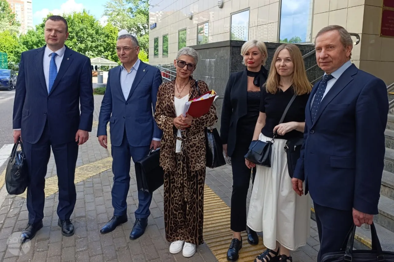Апелляция оставила в силе решение о лишении адвокатского статуса Алексея Басистова, Дмитрия Проводина и Юлия Тая по иску Минюста; представители адвокатуры считают, что ведомство превысило полномочия.