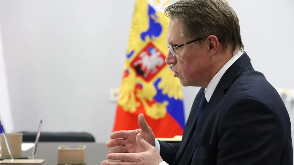 Михаил Мурашко сообщил, что значительная доля ординатуры перейдёт на целевые контракты; приём в медвузы вырос, а для выпускников действуют новые правила обязательной отработки.