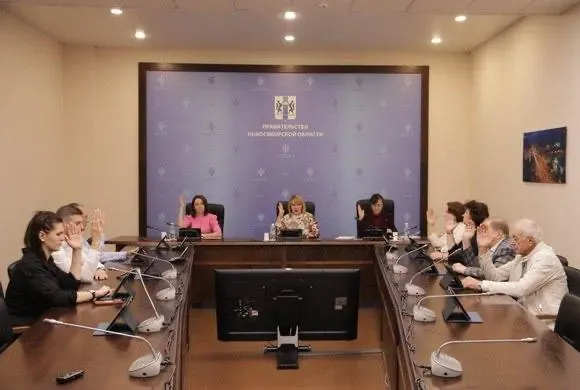 За десять дней до дня голосования регионы сообщают о подготовке к выборам, ходе агитации и обсуждении дистанционного электронного голосования, а эксперты предупреждают о рисках манипуляций.