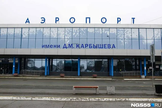 С 28 сентября из Омска перестанут выполнять рейсы в Сочи; вместо этого планируются полеты в Сухум. Пассажирам обещаны возврат средств или возможность переназначить дату вылета.