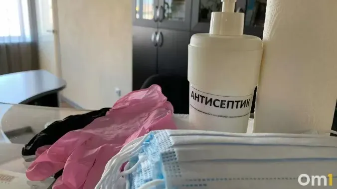После 1 сентября родители ждут осеннего подъёма заболеваний. Роспотребнадзор рассказал о текущей ситуации с вирусами: к завершению лета заболеваемость ОРВИ в регионе остаётся на неэпидемическом уровне.