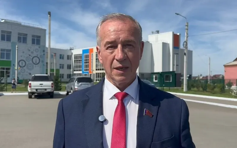 Несмотря на высокие проценты голосов по регионам Сибири, КПРФ не прошла в Государственную думу; обсуждаются причины и контекст итогов голосования.