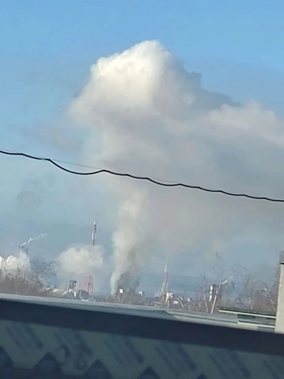 Дроны атаковали Городецкий округ и Березники: пострадавшие, повреждения домов и образовательной инфраструктуры; над регионом сбито значительное число беспилотников.