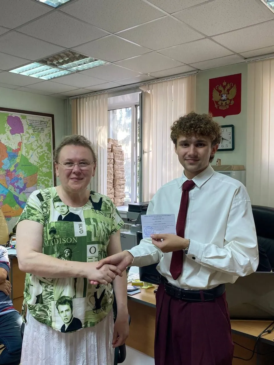 Минюст включил 22-летнего новосибирского общественника и юриста Романа Малозёмова в реестр иностранных агентов, что вынудило его заново собирать подписи к регистрации.