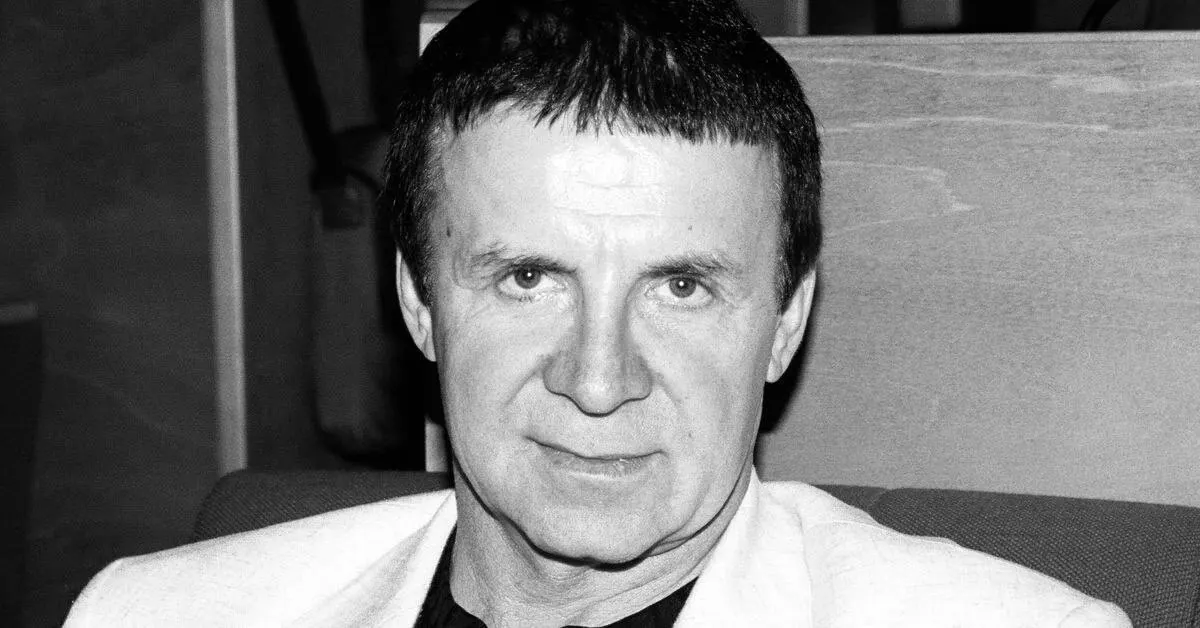 Известный целитель Анатолий Кашпировский скончался. Подробности не приводятся.