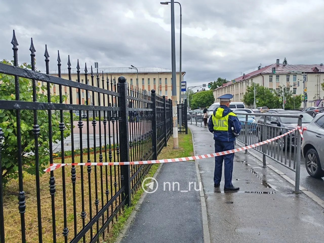 Ночью над регионом были сбиты несколько беспилотников. В результате повреждено здание областного суда в Нижнем Новгороде, по предварительным данным пострадавших нет; Минобороны сообщает о 62 сбитых БПЛА по России.