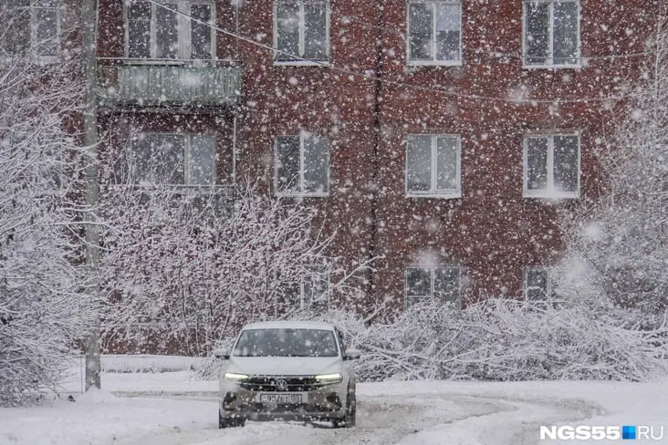 Синоптики ожидают похолодание: ночные температуры опустятся до −5 °C, днём — от +6 до +17 °C. В северных районах и местами в регионе возможен мокрый снег.