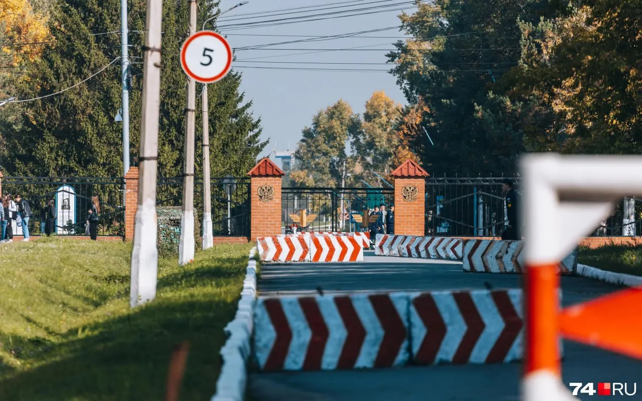 Правительство распорядилось вывести ЧВВАКУШ из подчинения Военно-воздушной академии: училище станет самостоятельным учреждением Минобороны с реорганизацией до 1 сентября 2026 года.