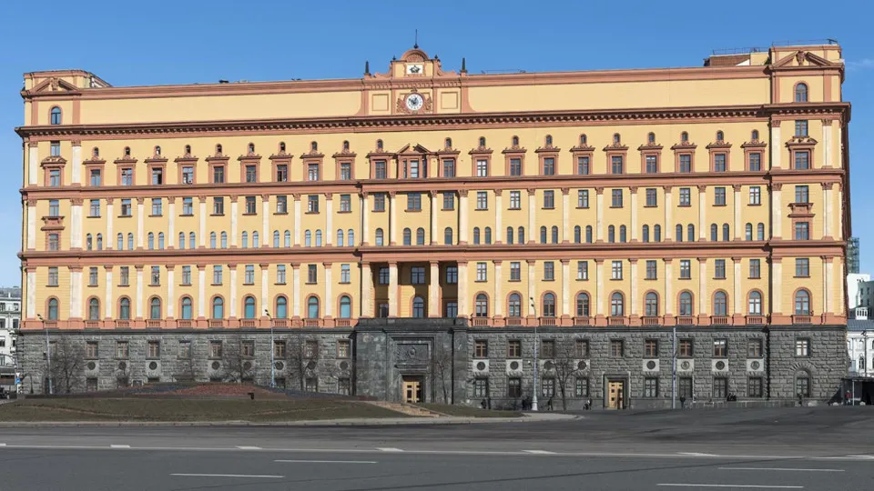 Руководитель Погранслужбы ФСБ заявил о нарушениях договоров и росте провокаций на западных рубежах; Москва готовится к различным сценариям развития ситуации.