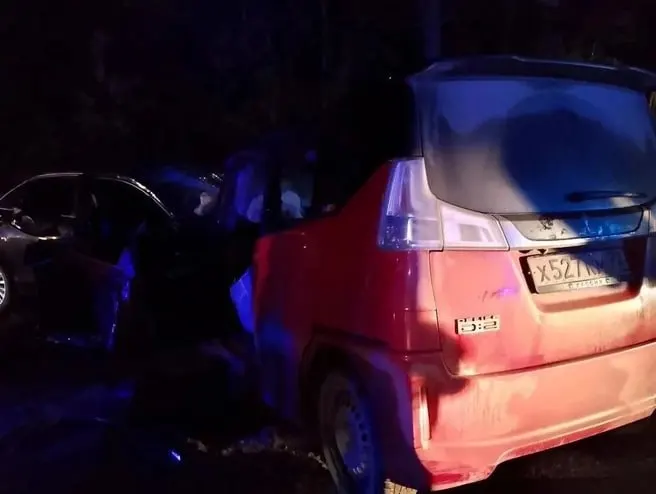 Авария на участке Ялуторовского тракта произошла 24 мая: по данным ГИБДД Тюменской области три человека погибли, семеро получили ранения.