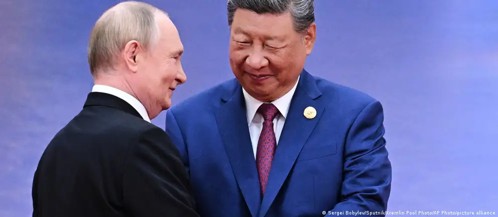 Двухдневный официальный визит российского лидера в Пекин проходит на фоне укрепления позиций Китая в мире и высокого уровня экономической взаимозависимости с Москвой. Что в повестке и какие стратегические задачи стоят перед сторонами — краткое руководство.