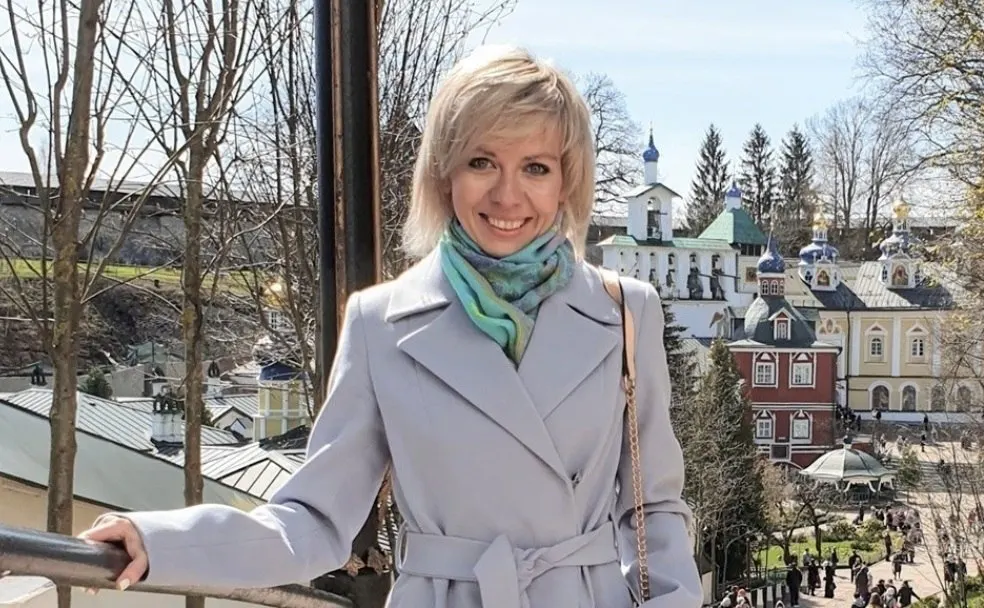Савицкой грозит штраф от 30 до 50 тыс. руб. по ч. 4 ст. 19.34 КоАП за публикацию материалов «иностранного агента» без соответствующей пометки. Она была внесена в реестр в декабре 2020 года. Ранее по той же статье штрафы получили псковский политик Алексей Малов и журналистка Светлана Прокопьева.