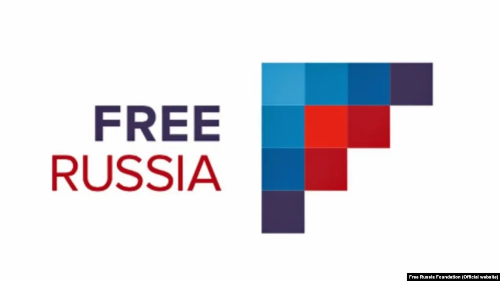 Росфинмониторинг включил руководство фонда «Свободная Россия» в реестр террористов и экстремистов — против членов правления возбуждены уголовные дела. Фонд называет это продолжением репрессий.