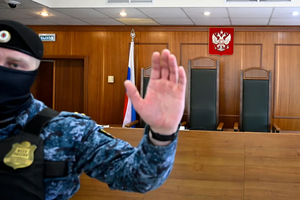 В конце апреля закрыли публикацию статистики судебных дел за 2005–2025 годы. Эти данные были ключевыми для анализа репрессий, военной мобилизации и работы судов, и их отсутствие серьёзно осложнит исследовательскую и общественную оценку ситуации.