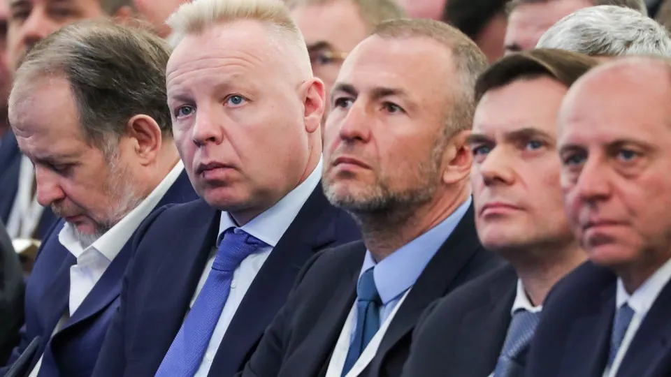 Российский союз промышленников и предпринимателей предложил не публиковать в интернете судебные акты и сведения об участниках дел по искам компаний, требующих возмещения убытков из‑за санкций. Инициативу поддержал Минюст; Минэкономразвития выступает против.