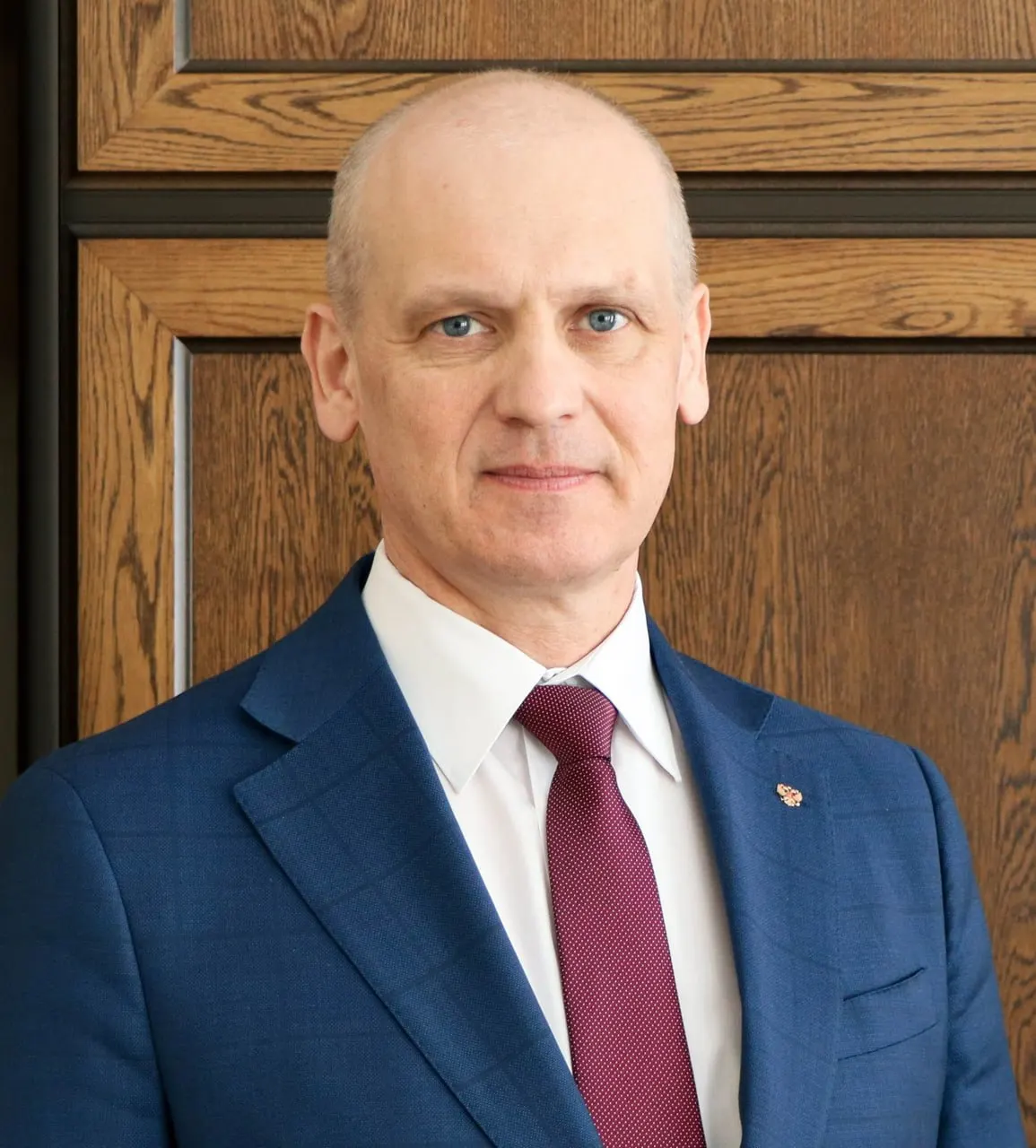 На сайте вуза опубликованы сведения о доходах руководства: ректор получает 479 тыс. руб., у проректоров — от 217 до 318 тыс. руб.