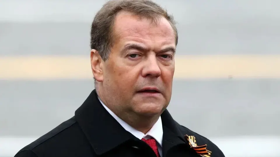 Депутаты приняли поправки: обязательный аудит финансовой отчетности личных фондов отменяется с отчётности за 2025 год, исключение — общественно полезные фонды. Решение вызывает вопросы на фоне роста активов ряда крупных частных структур.