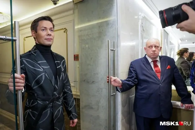 Юбилейный концерт пройдёт в филармонии 9 ноября. Билеты уже в продаже — от 2000 рублей на балконе до 3600–6000 рублей в партере.