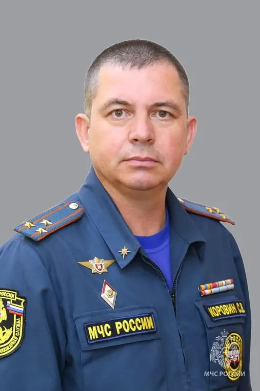 Президент подписал указ о назначении полковника внутренней службы Сергея Коровина на пост начальника краевого управления МЧС. Коровин служит в системе МЧС более 25 лет, имеет многочисленные награды и богатый опыт ликвидации чрезвычайных ситуаций.