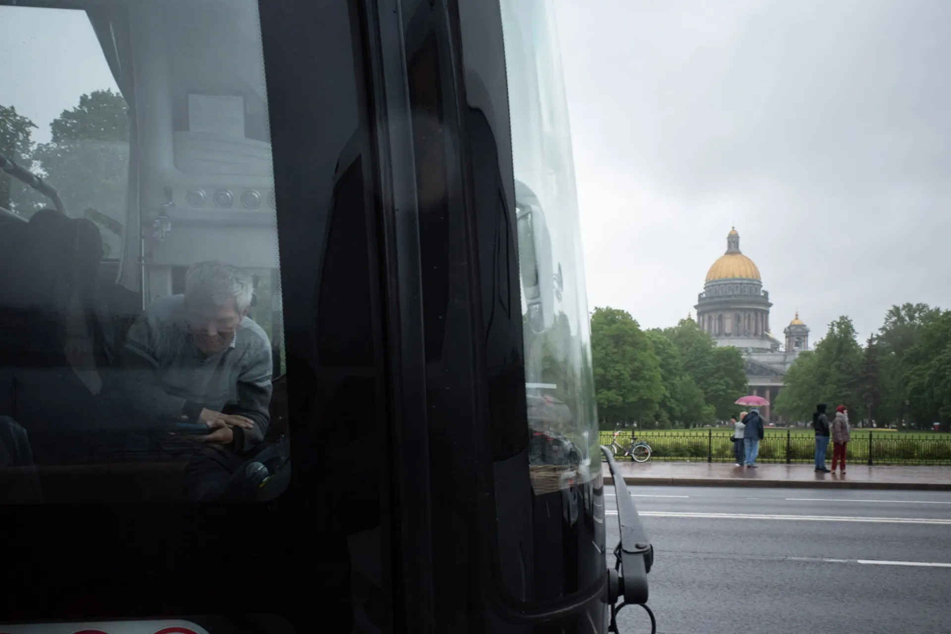 Коротко о ключевых событиях в Петербурге, Ленобласти и по стране — аресты, приговоры, ЧП и новые запреты на экспорт топлива и продуктов.