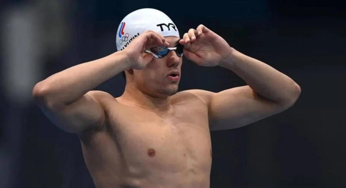 26‑летний олимпийский призёр и многократный чемпион из Омска объявил о завершении спортивной карьеры, назвав причиной потерю мотивации и профессиональное выгорание.