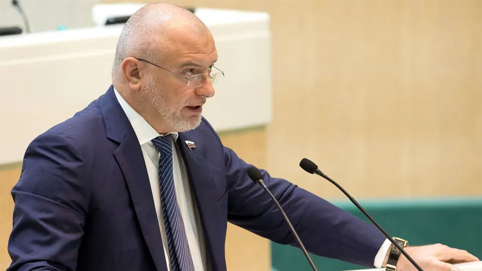 Высокопоставленные чиновники последовательно утверждают, что сейчас нет необходимости в объявлении новой массовой мобилизации, однако эксперты предостерегают: при затягивании конфликта этот вопрос может вернуться.