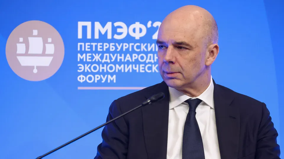 Аукционы по размещению ОФЗ в июне—июле показали крайне низкий спрос: торги признаются несостоявшимися или проходят с минимальными продажами. На фоне роста бюджетных расходов и неопределённости инвесторы воздерживаются от покупок.