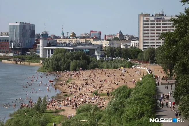 Несмотря на многомиллионную подготовку четырёх муниципальных пляжей, купание в реке Иртыш в 2026 году остаётся под запретом — вода не соответствует санитарным требованиям.