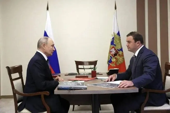 Губернатор Омской области обратился к президенту с просьбой поддержать завершение строительства омского метрополитена и его переделку в метротрамвай — объект готов примерно на 35%.