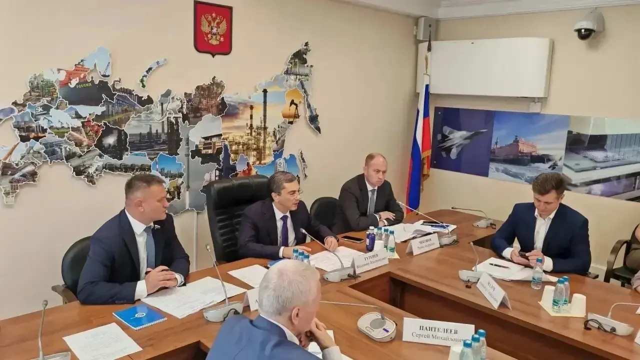 Законопроект даст Минпромторгу и Минсельхозу доступ к данным ФНС для отслеживания формирования цен на каждом этапе и оперативного реагирования на резкий рост стоимости.