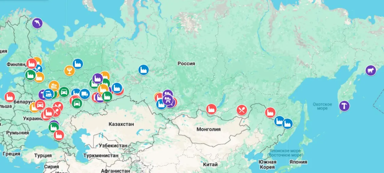 Интерактивная карта фиксирует случаи простоев, невыплат и увольнений по всей стране — от Калининграда до Камчатки. С начала 2026 года там отмечено уже 47 проблемных предприятий.