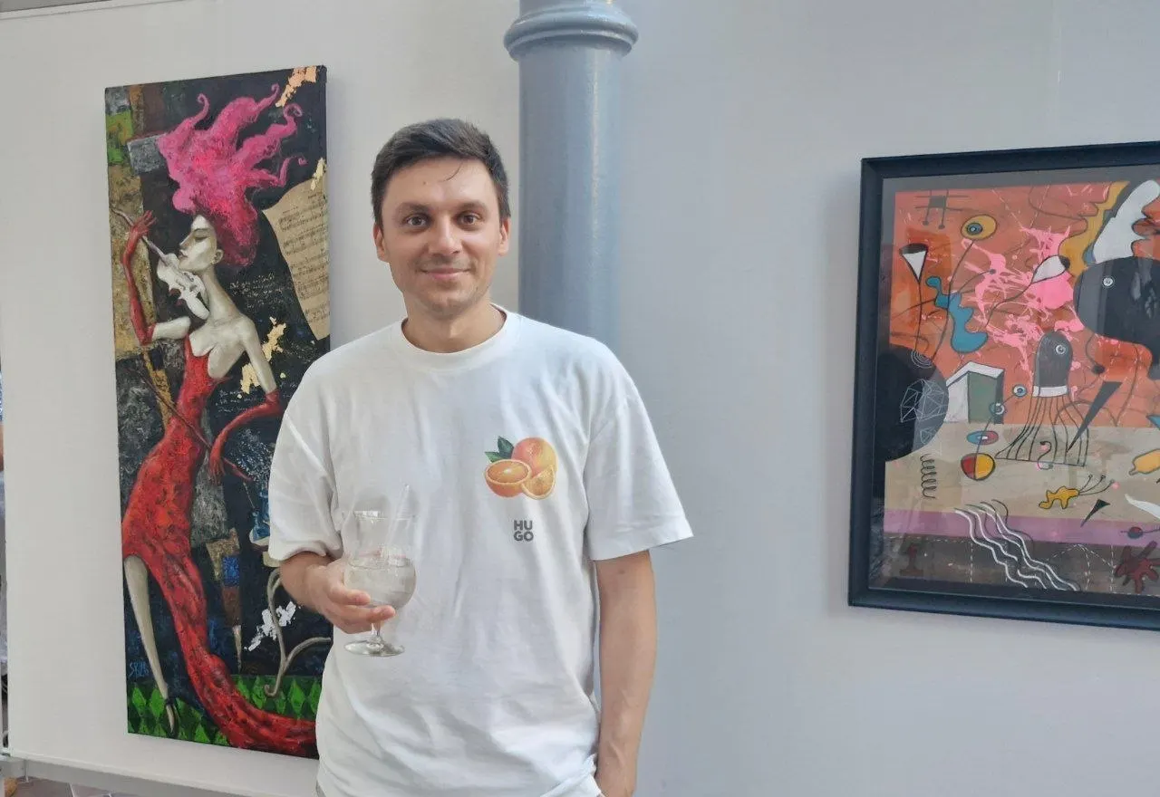 Иван Звягин, признанный «иноагентом» в июне 2025 года, подал в суд иск с требованием убрать персональные данные и добиться опровержения публикации в виртуальной выставке Минюста.