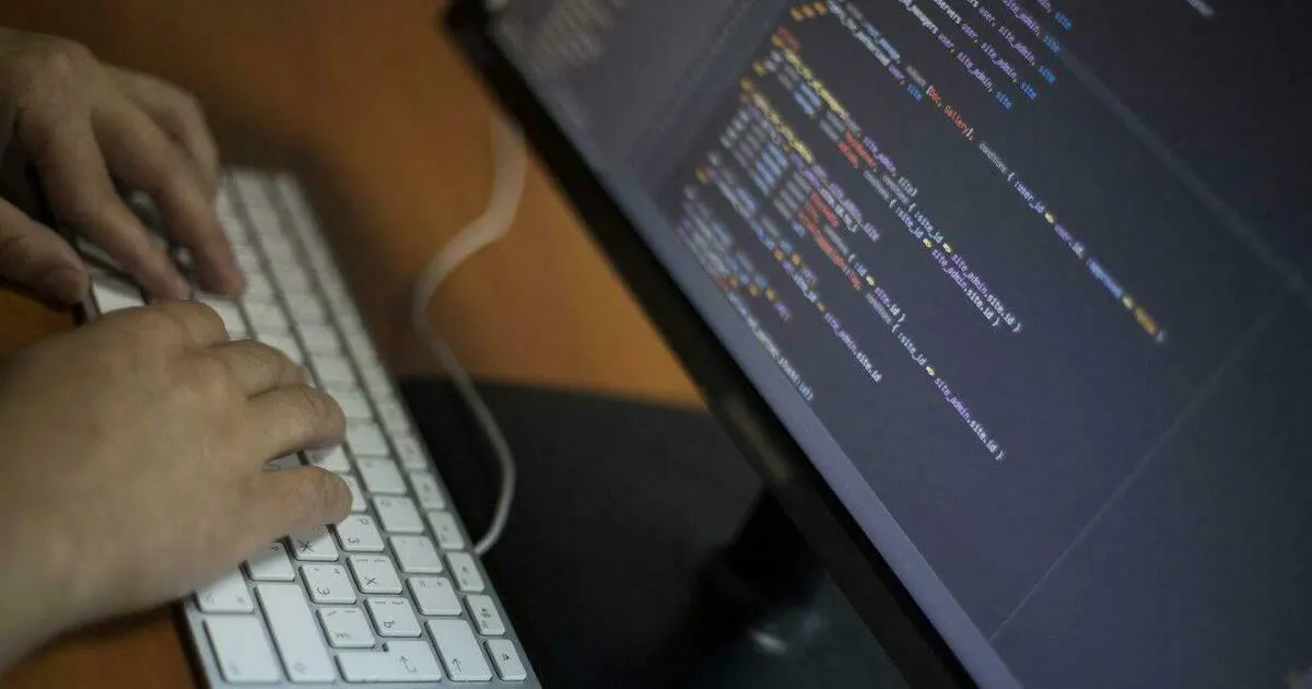 Злоумышленники убеждают педагогов пройти регистрацию на фиктивной платформе якобы от Минпросвещения, чтобы похитить данные.