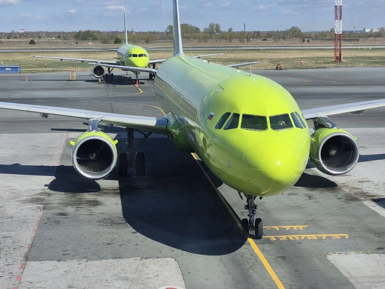 Авиакомпания Vietjet Qazaqstan вновь отложила начало прямых рейсов между Омском и Астаной; полёты отменены как минимум до 15 августа, пассажирам гарантирован возврат полной стоимости билетов без штрафов.