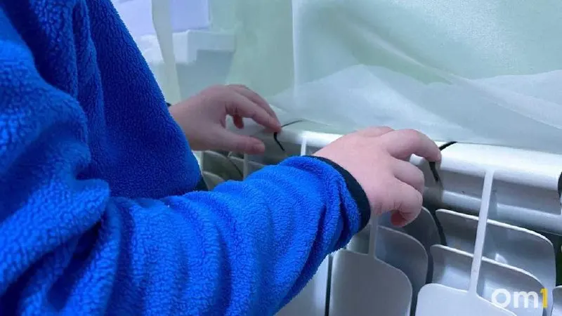 Собрали даты запуска отопления в Омске за последние годы и принципы перехода на тепло.