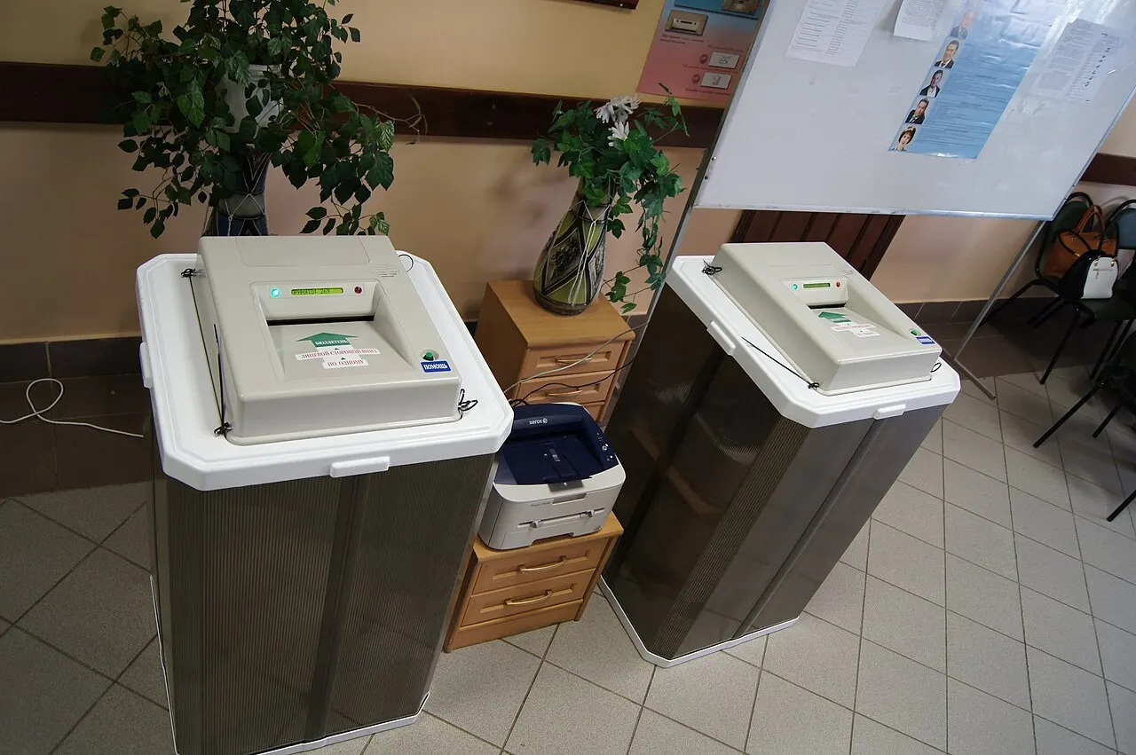 Из-за санкций на выборах в Екатеринбурге впервые за многие годы не будут применяться комплексы обработки бюллетеней на участках.
