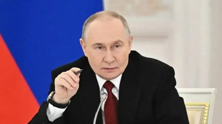 Президент подписал указ о передаче компаний Nestlé во временное управление, а также активов логистики и розничной сети в LEВ Менеджмент.