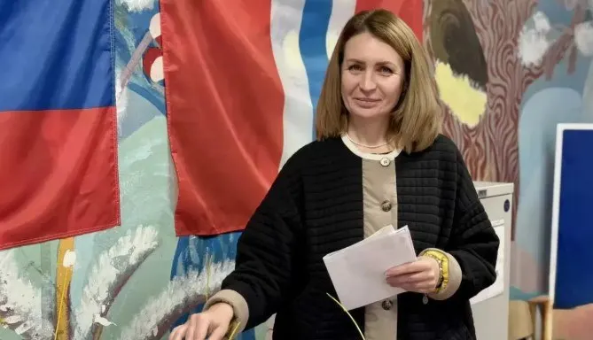 Бывший мэр Омска избрана сенатором Законодательного собрания Омской области в Совете Федерации.