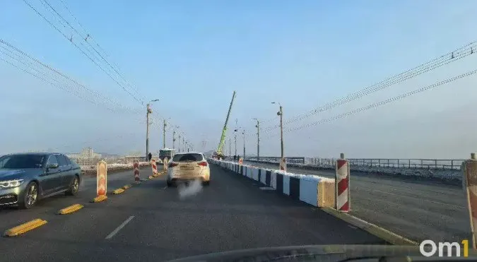 После завершения работ по укладке четвёртой полосы на переправе планируется перенастройка светофоров и установка дорожных знаков; движение по новой полосе будет без реверса. Ремонт переправы должен завершиться в 2027 году.
