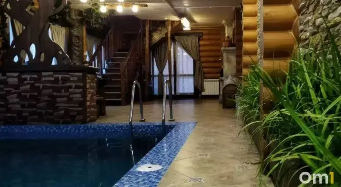 Строительство загородного комплекса Villa Resort под Омском подходит к завершению: инвестиции составляют 1,6 млрд рублей.