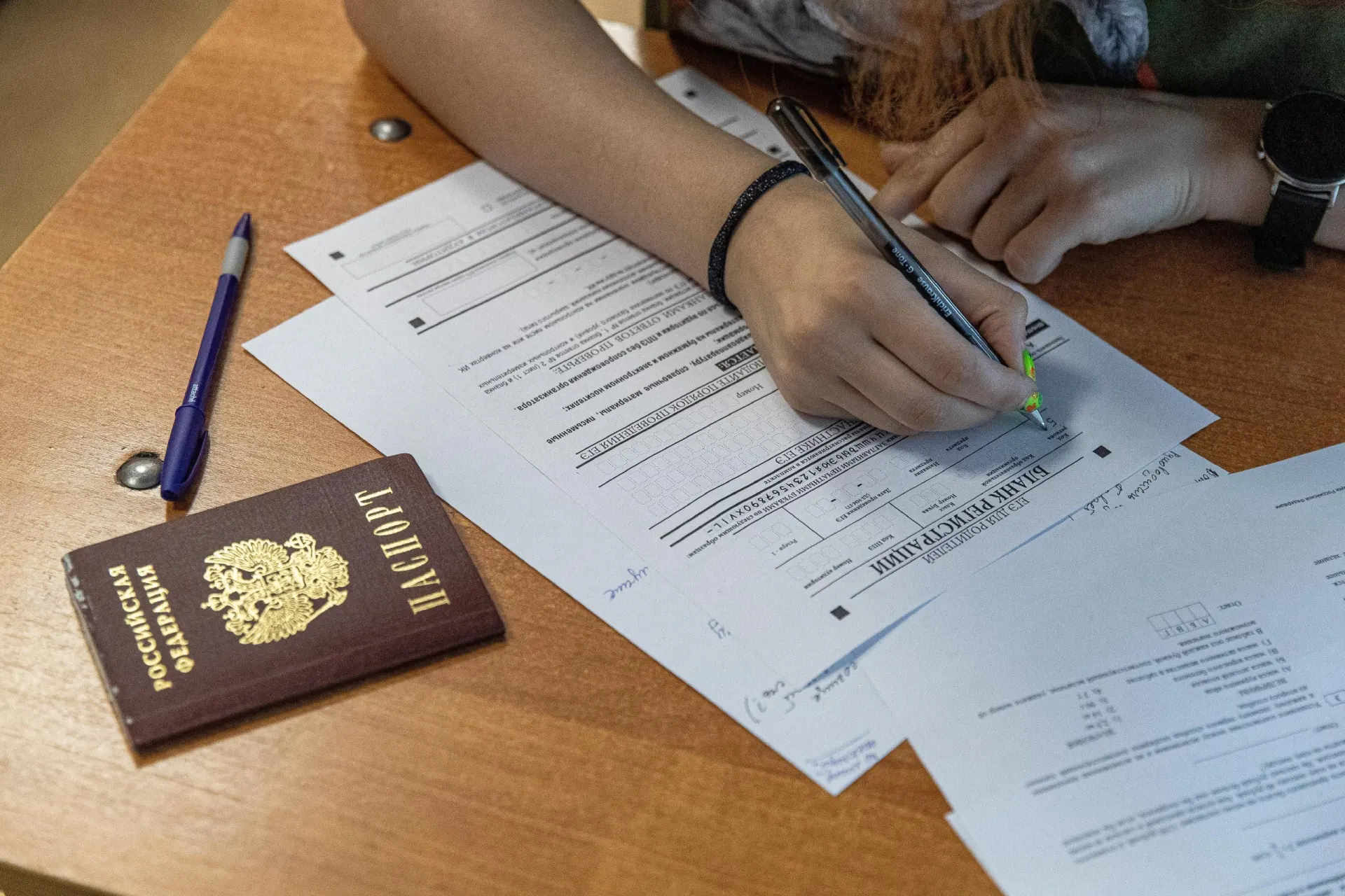 Минобрнауки предложило изменить порядок приема в вузы: школьники смогут накапливать до 25 дополнительных баллов к ЕГЭ по новым правилам, которые начнут действовать в 2027 году.