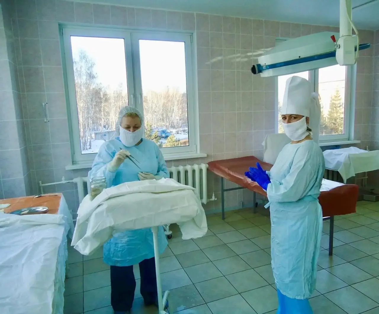 26-летняя омичка попала в реанимацию после приема антибиотиков без назначения врача. Врачи спасли жизнь и напоминают о рисках самолечения.